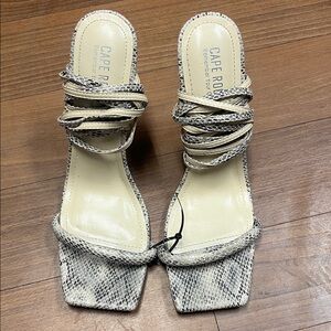 Cape Robbin Snakeskin Strappy Heels in Black and Cream